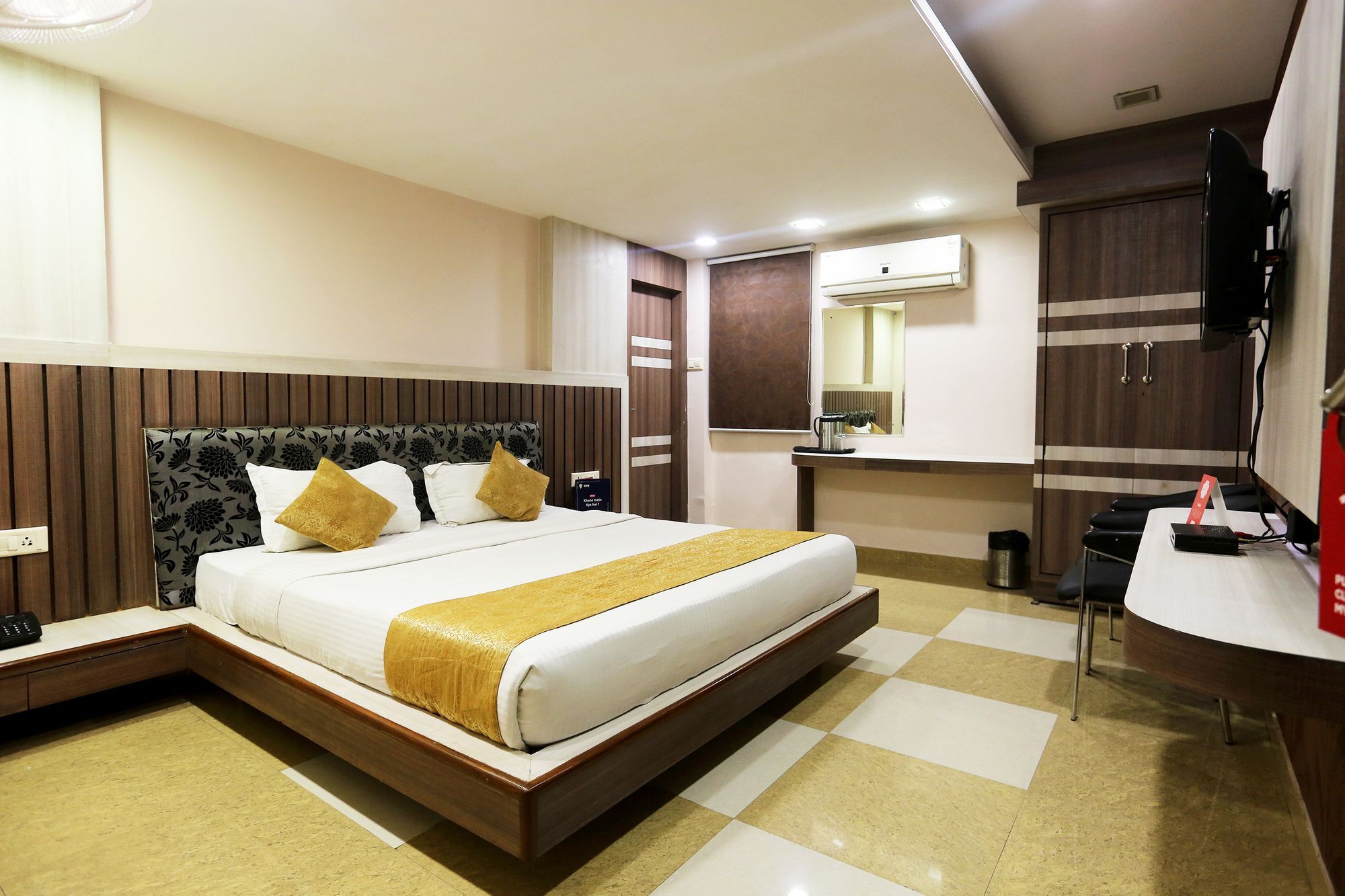 Flagship The Surbhi Hotel Bhopal Exterior photo
